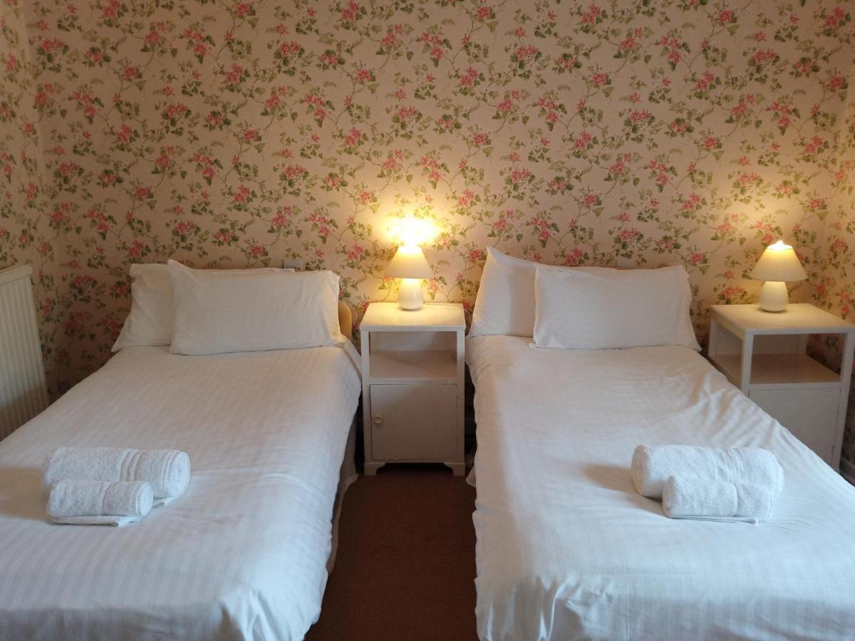 Blue Bell Hotel Белфорд Экстерьер фото